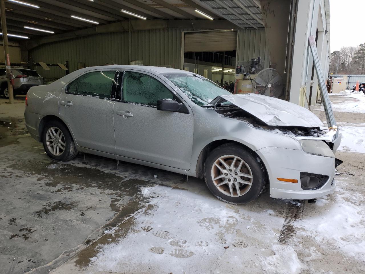 2010 Ford Fusion - Image 4