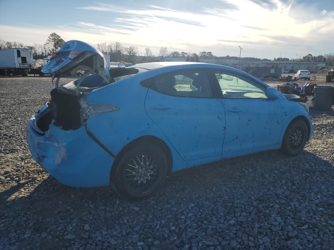 2011 Hyundai Elantra - Image 3