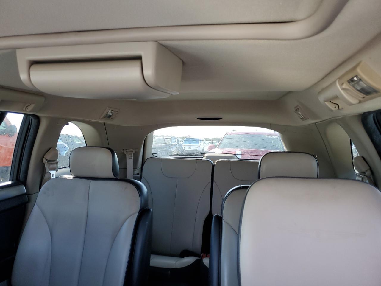 2006 Chrysler Pacifica - Image 10