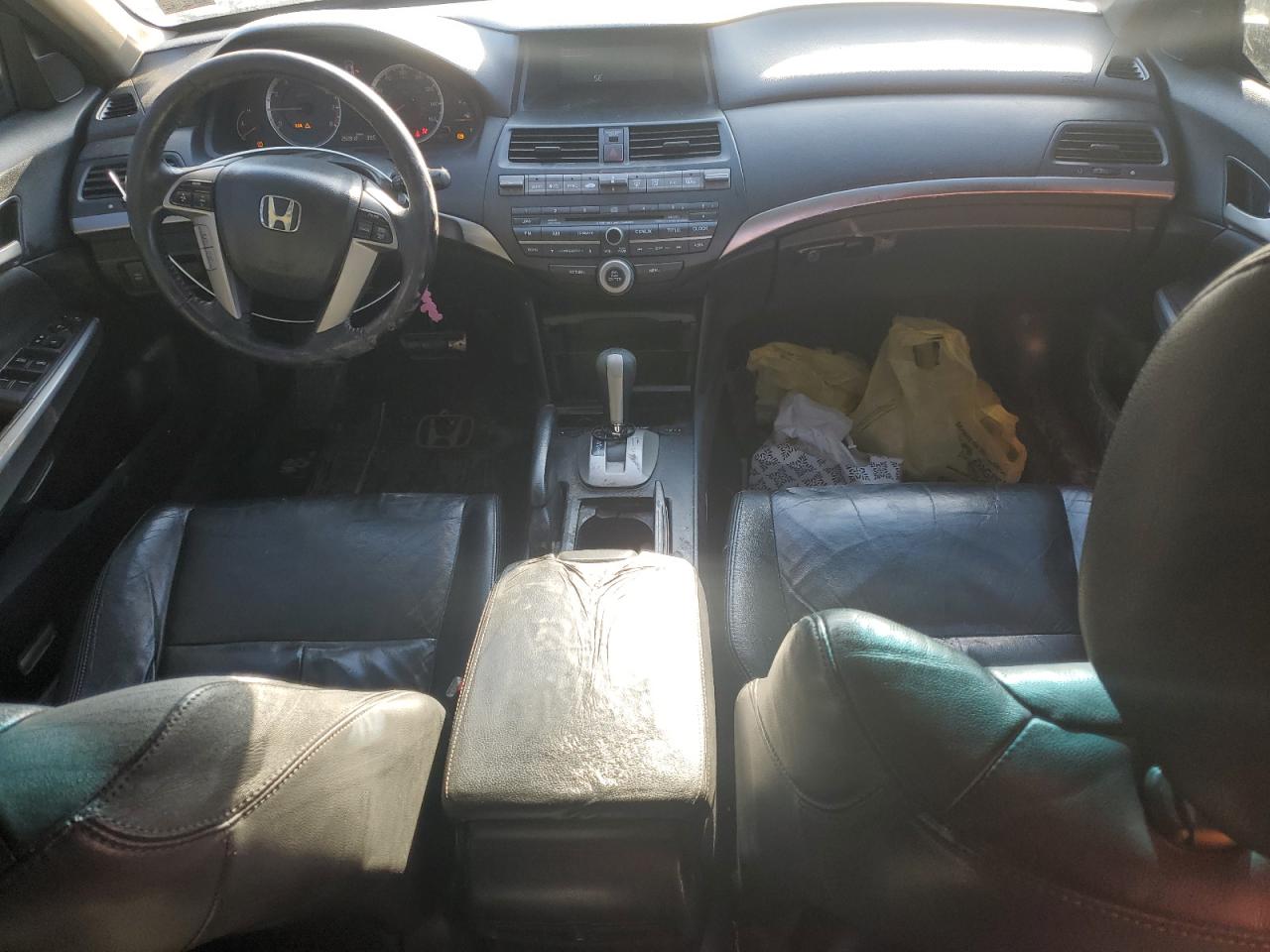 2010 Honda Accord - Image 8