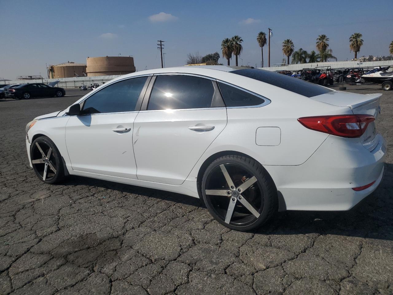 2015 Hyundai Sonata - Image 2