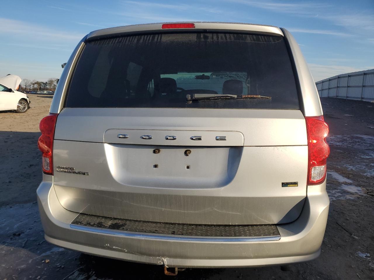 2012 Dodge Caravan - Image 6