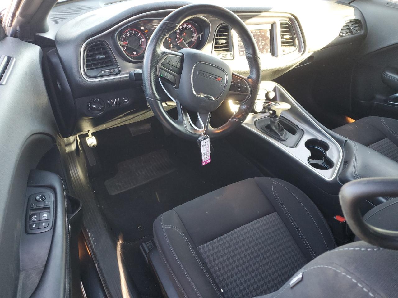 2019 Dodge Challenger - Image 8