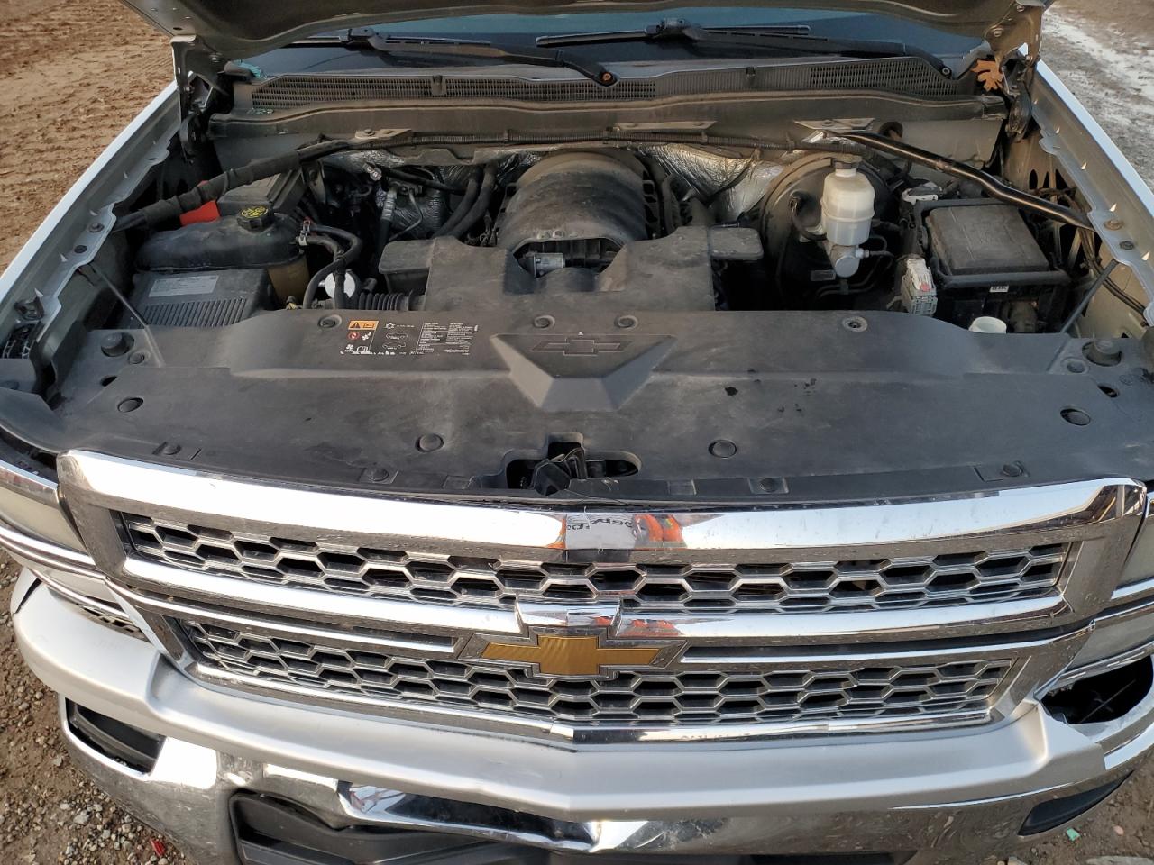 2015 Chevrolet Silverado - Image 11