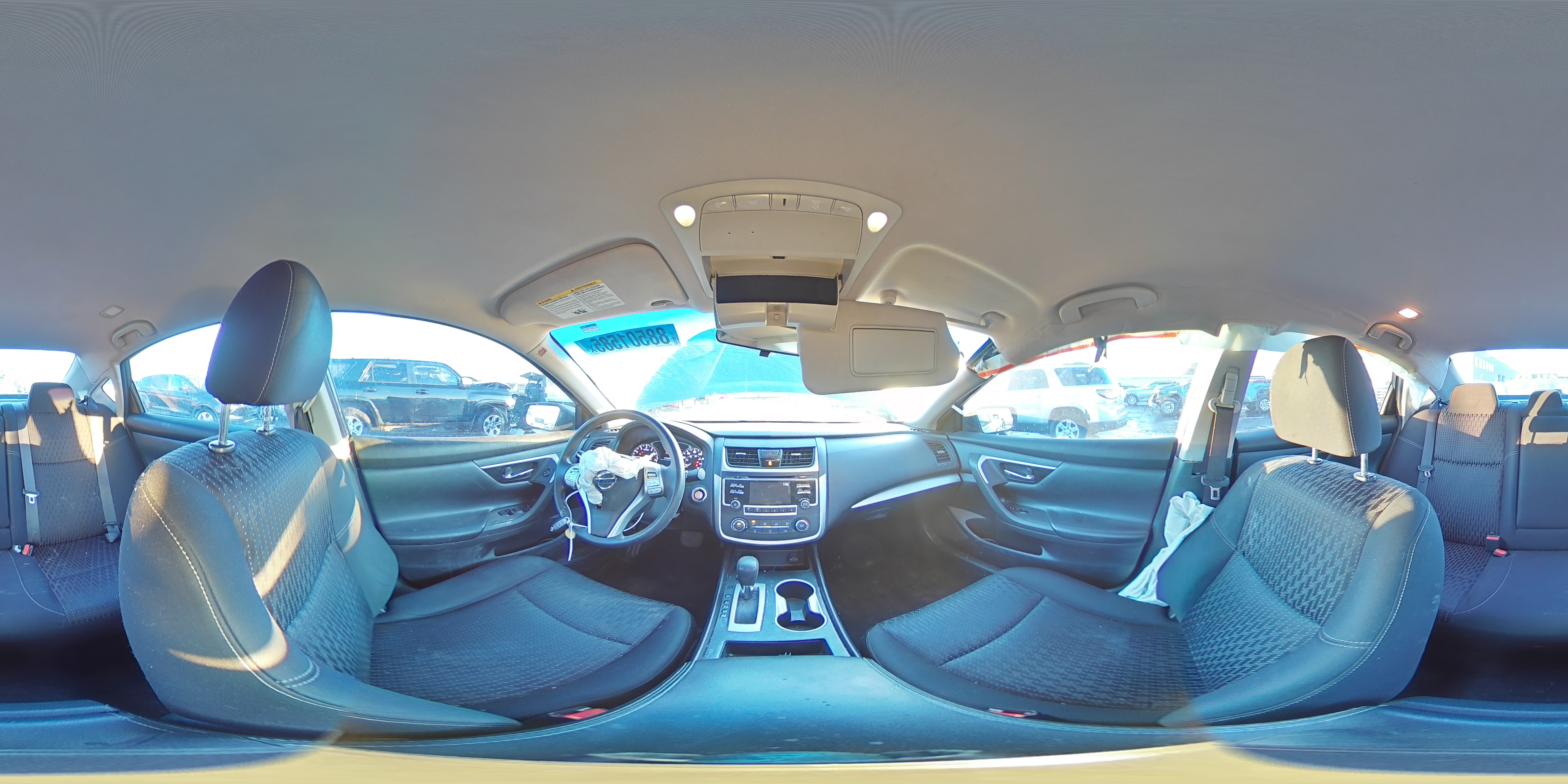 2017 Nissan Altima - Image 14