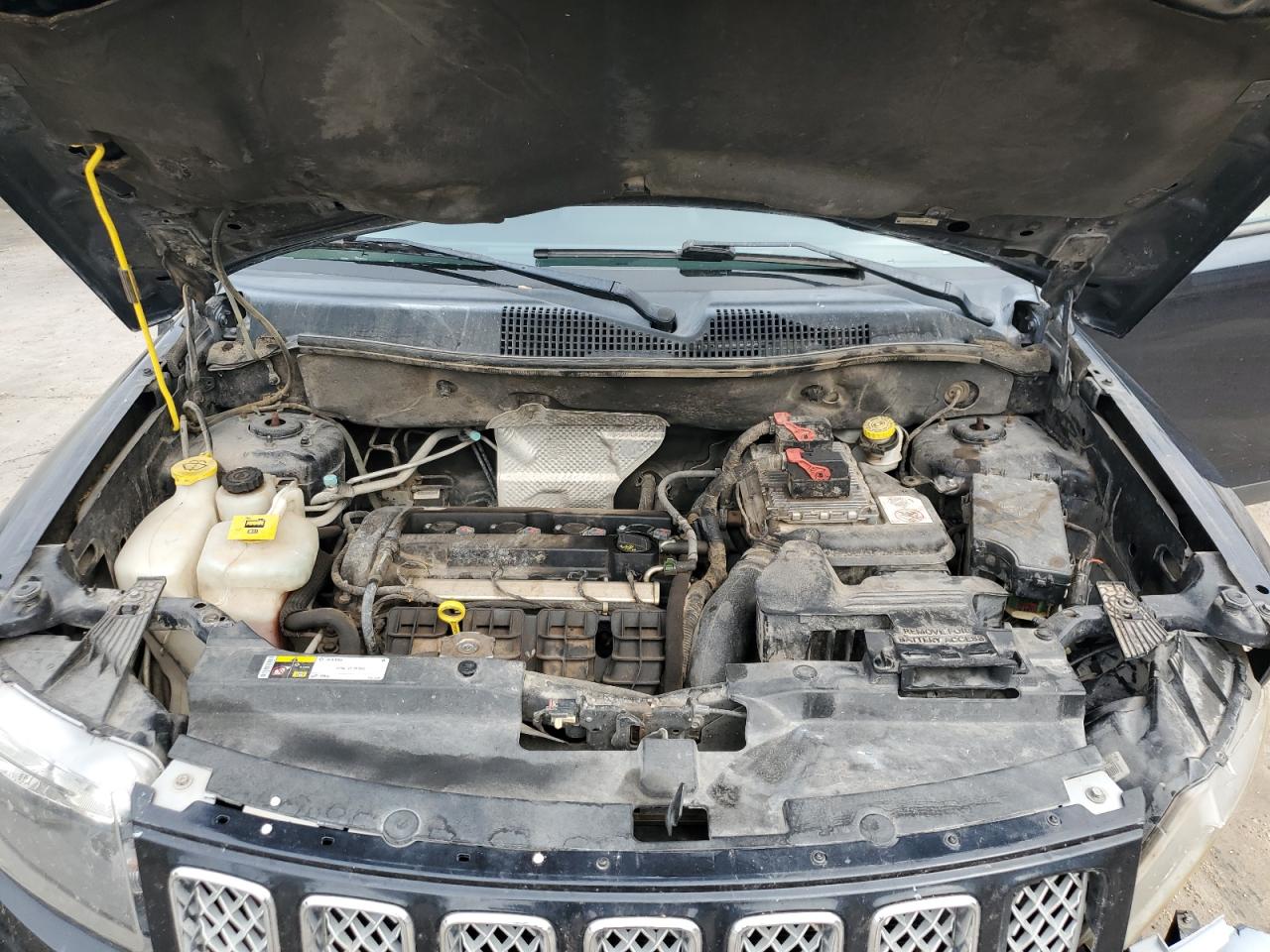 2014 Jeep Compass - Image 12