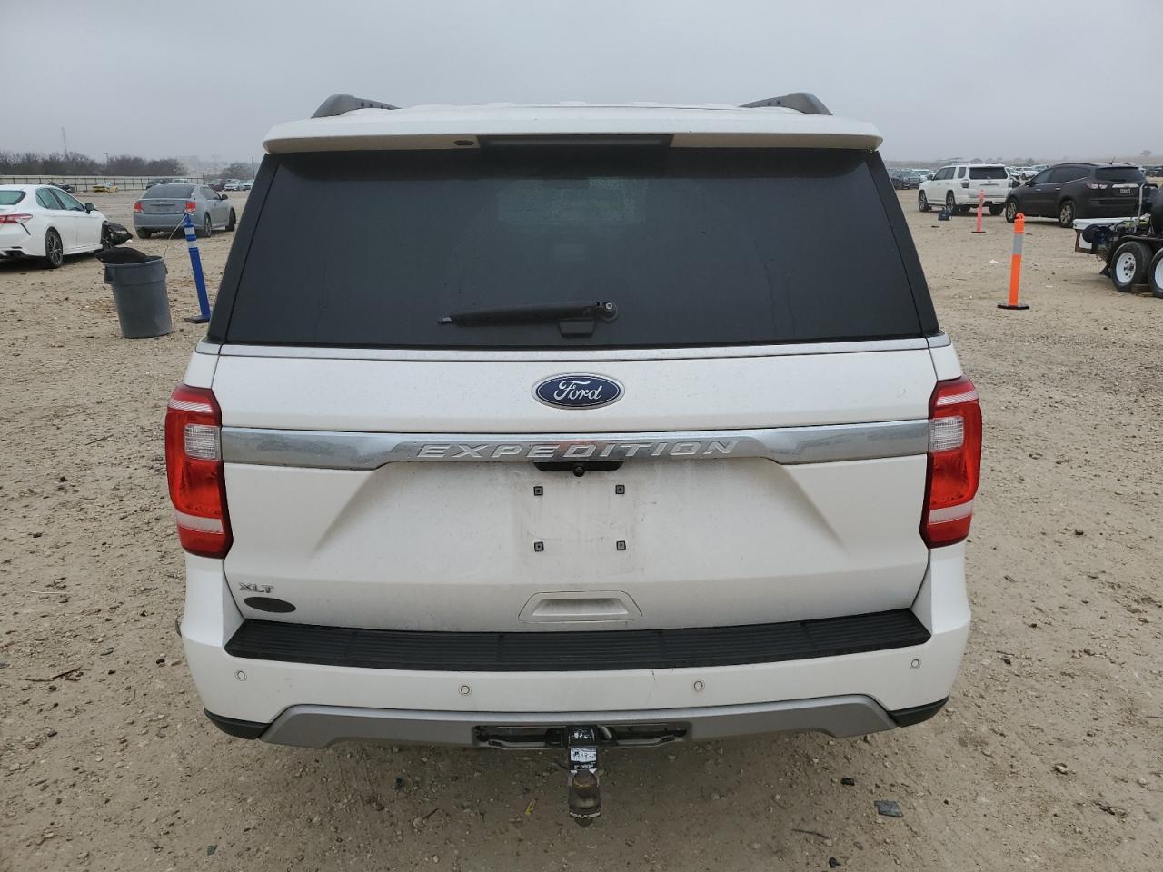 2019 Ford Expedition - Image 6