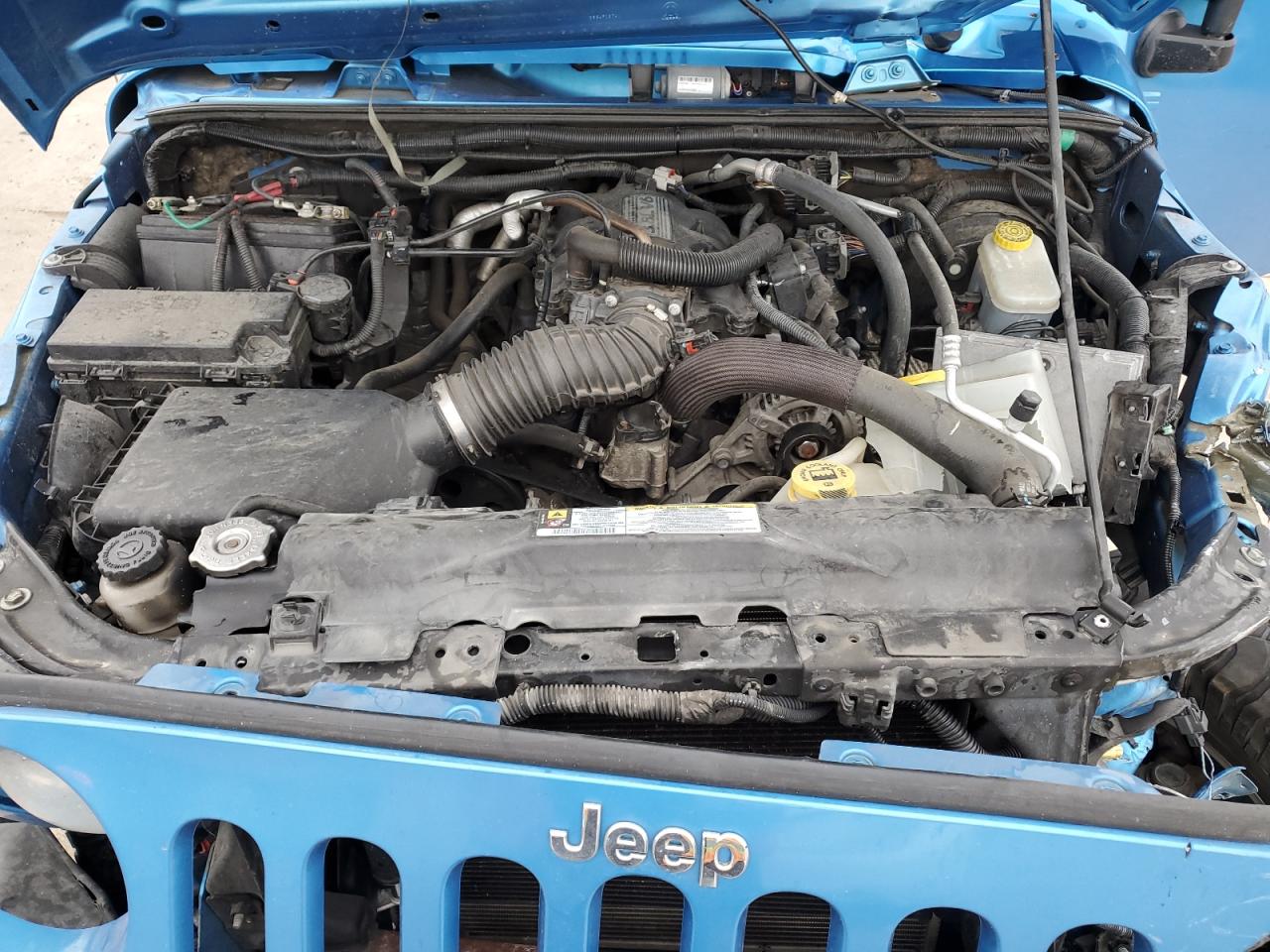 2010 Jeep Wrangler - Image 11