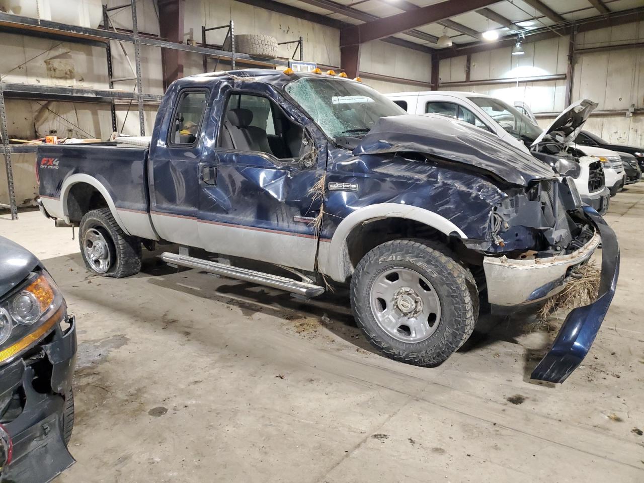 2006 Ford F350 - Image 4