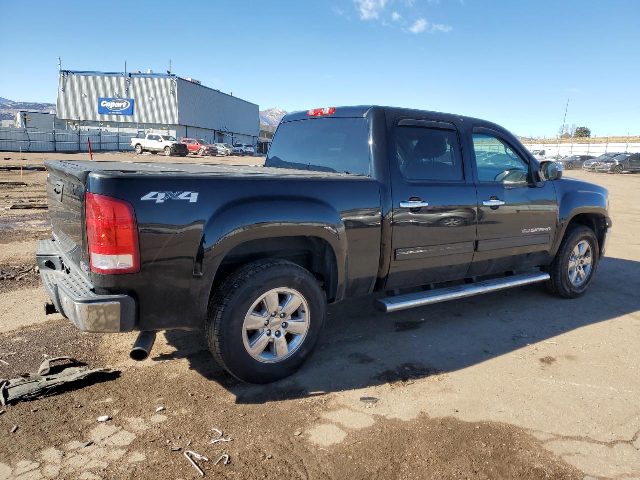 2011 GMC Sierra - Image 3