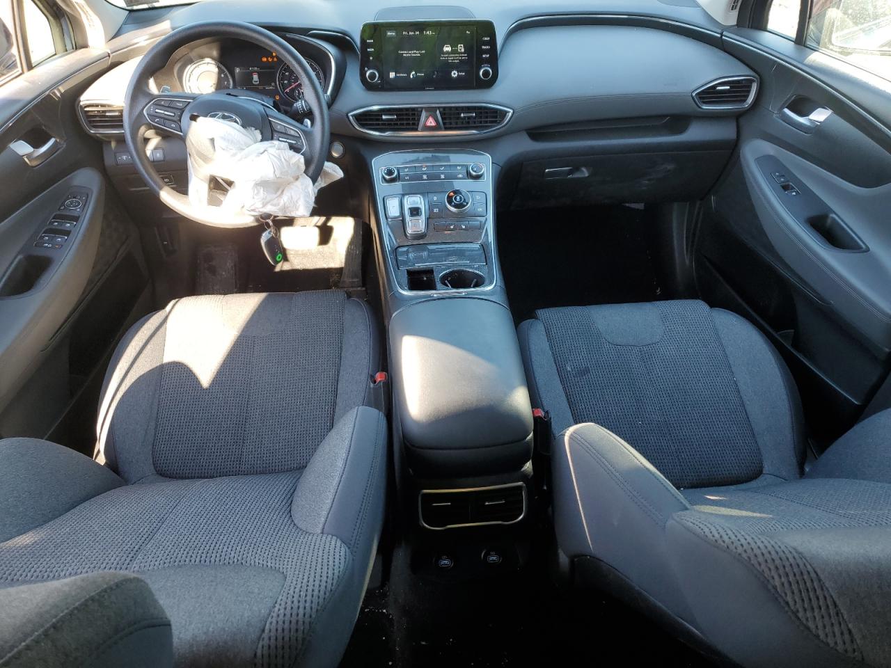 2022 Hyundai Santa Fe - Image 8