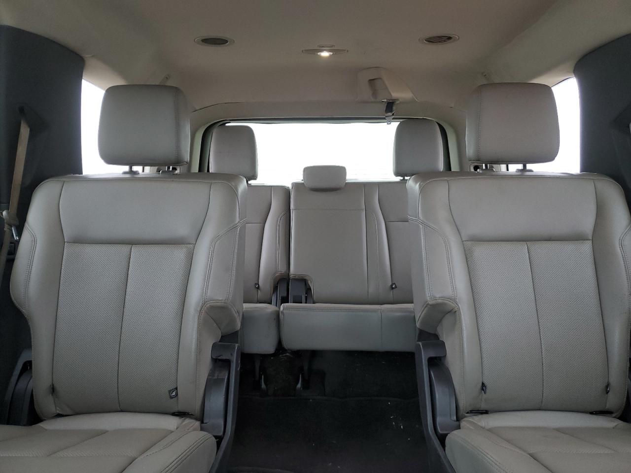 2019 Ford Expedition - Image 10