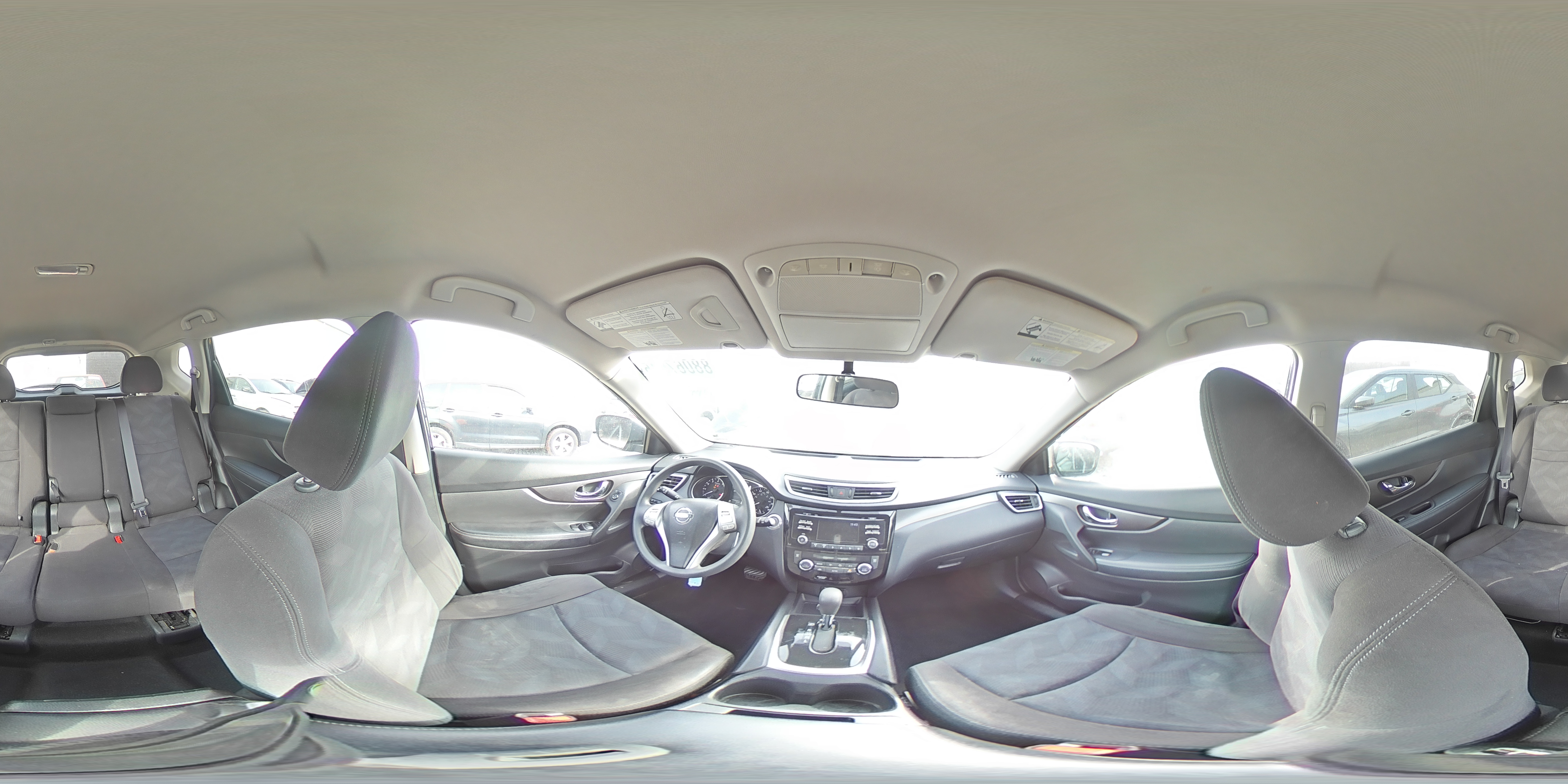 2015 Nissan Rogue - Image 16