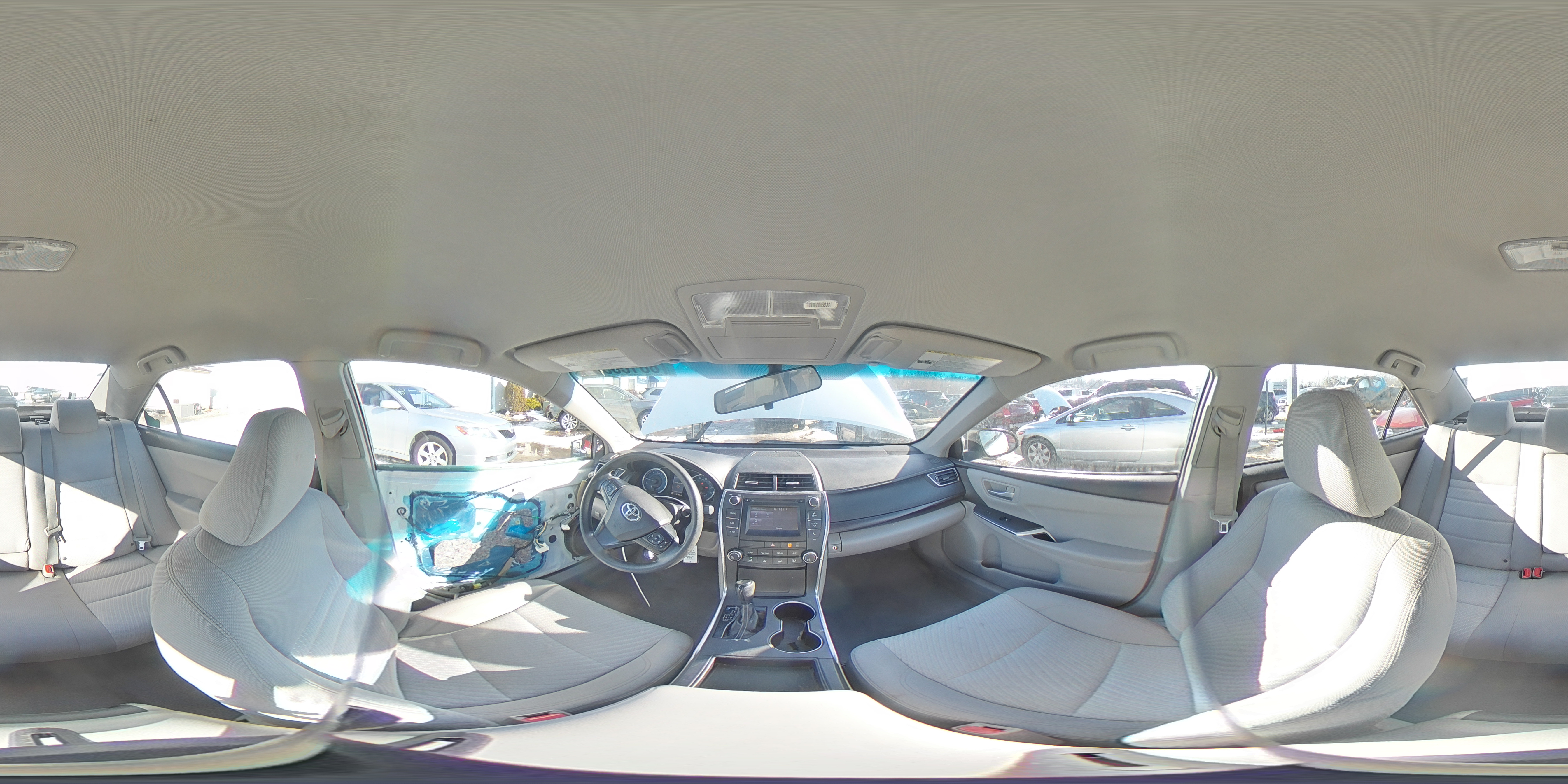 2017 Toyota Camry - Image 15