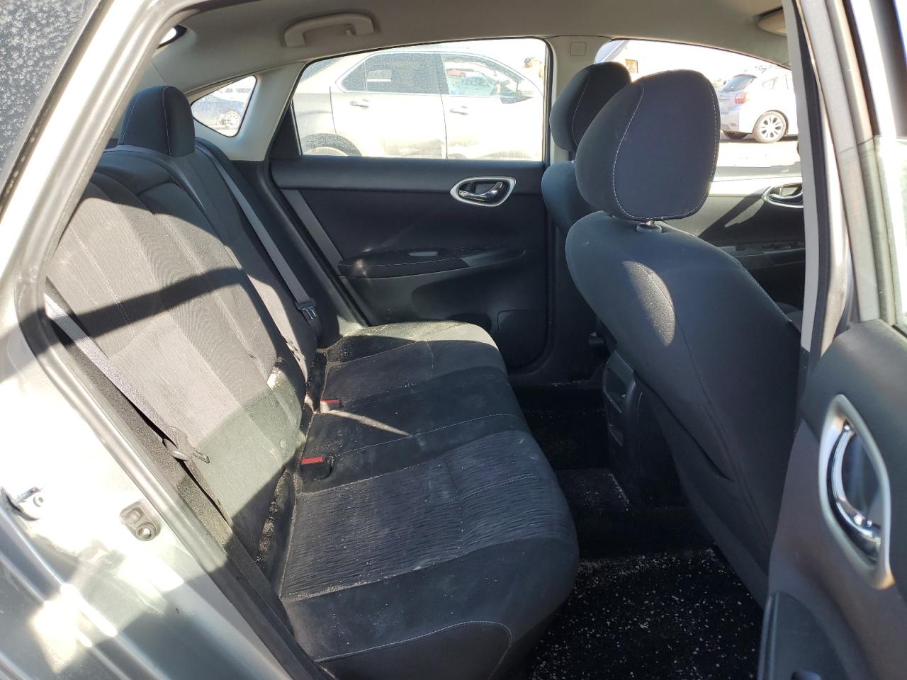 2014 Nissan Sentra - Image 10
