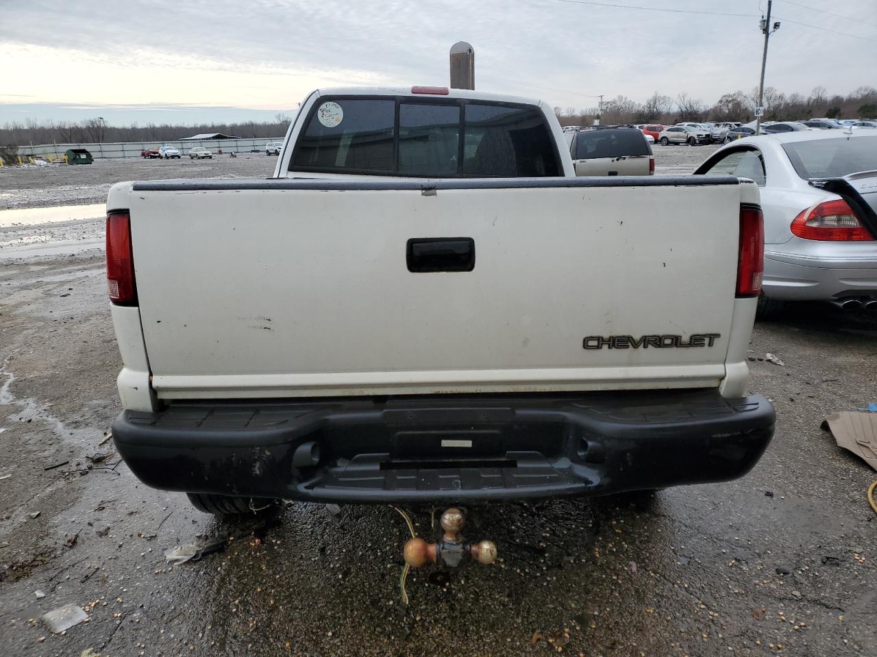 2002 Chevrolet S-10 Pickup - Image 6