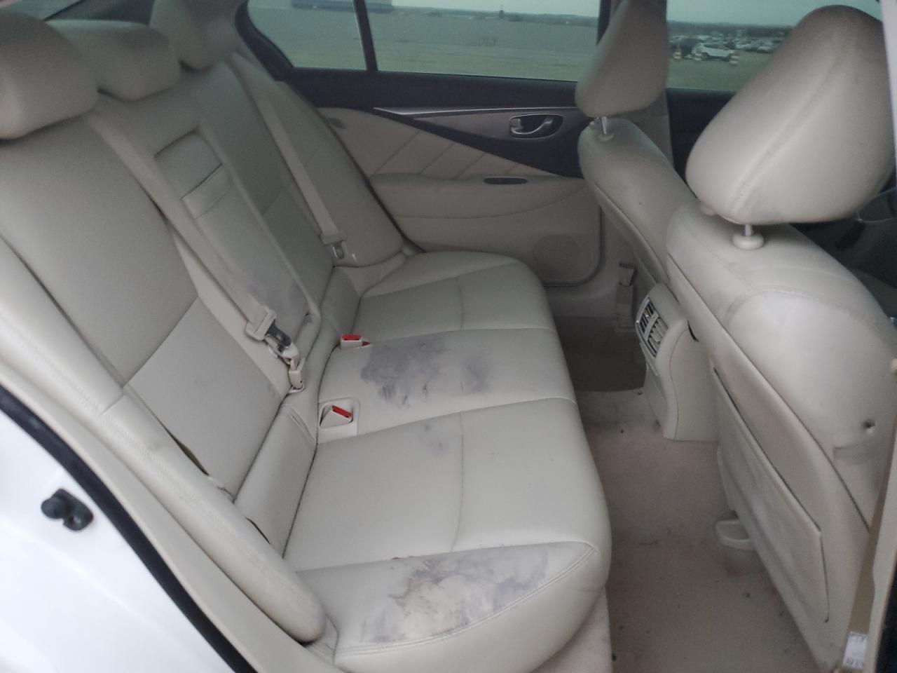 2017 Infiniti Q50 - Image 10