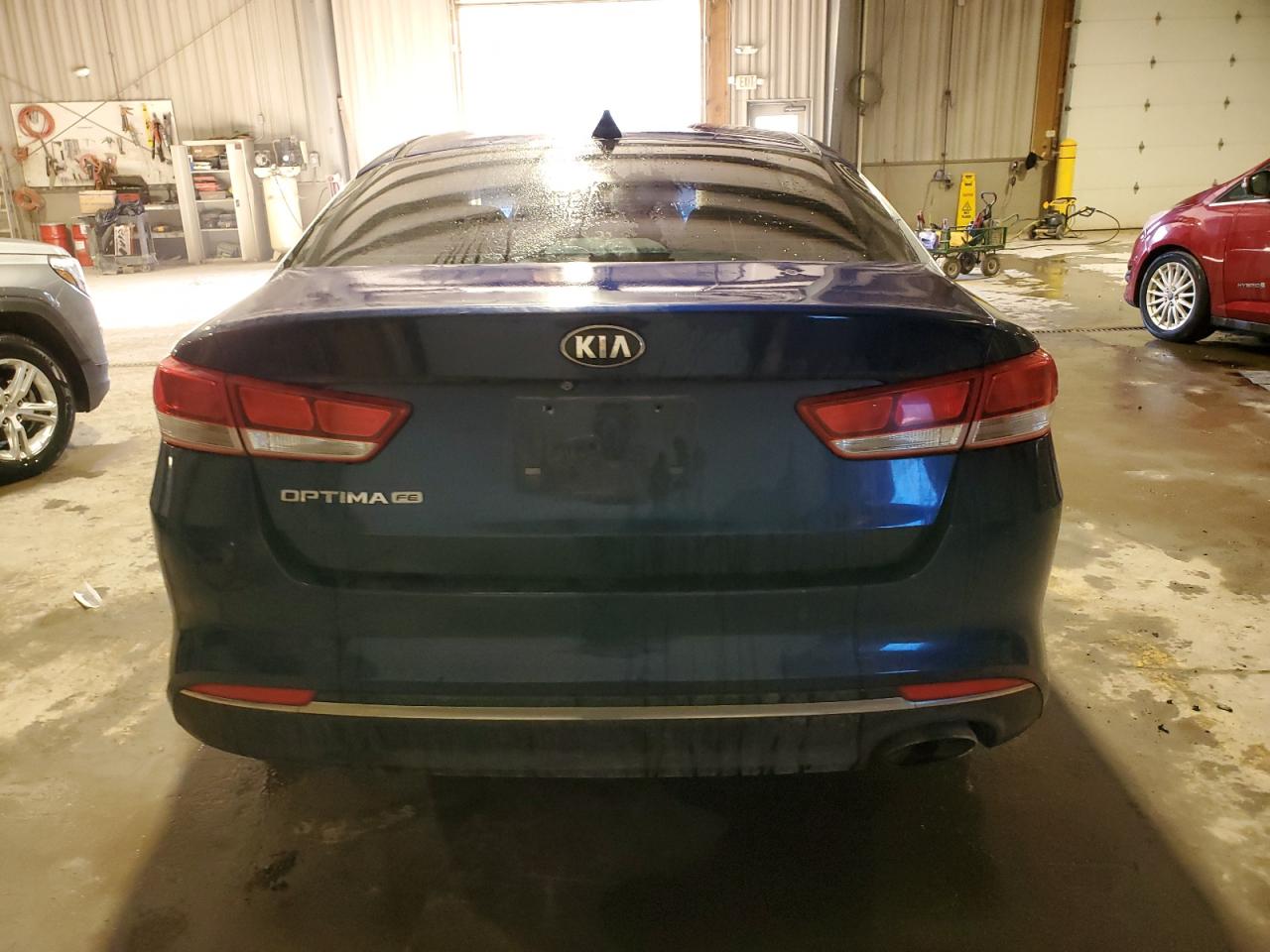 2016 Kia Optima - Image 6