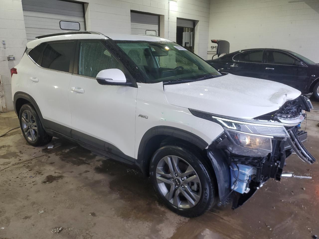 2021 Kia Seltos - Image 4