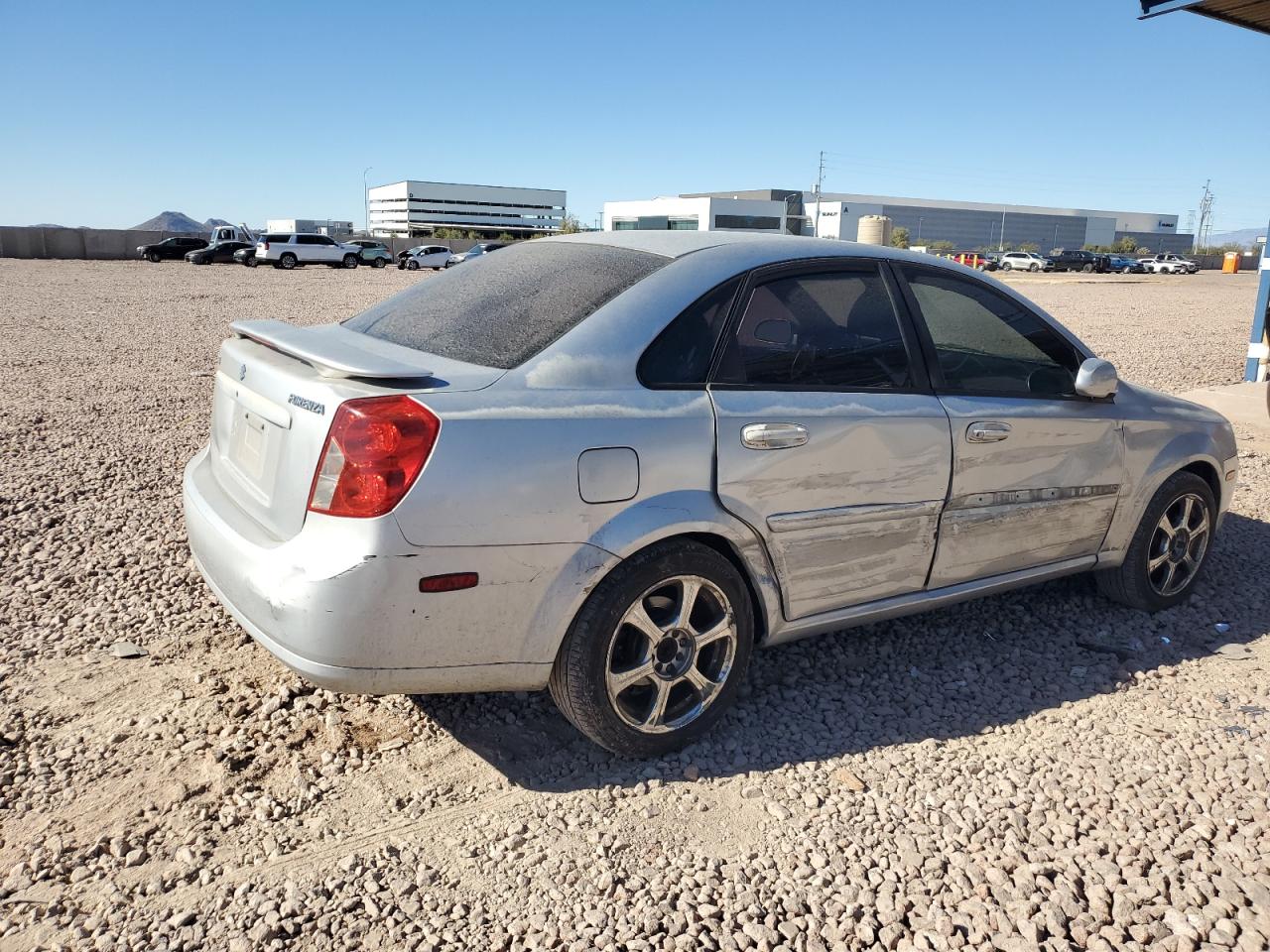 2006 Suzuki Forenza - Image 3