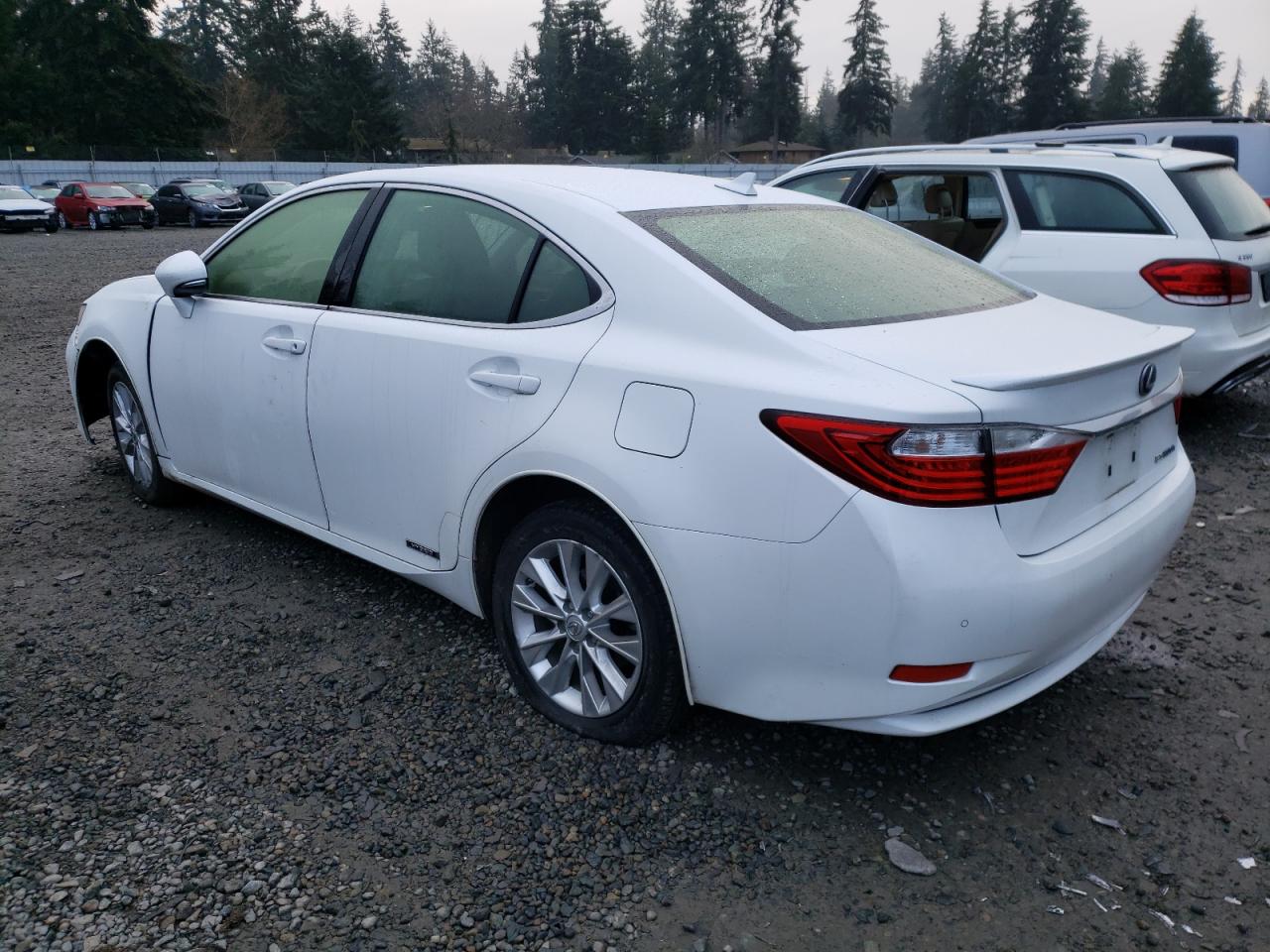 2014 Lexus ES - Image 2