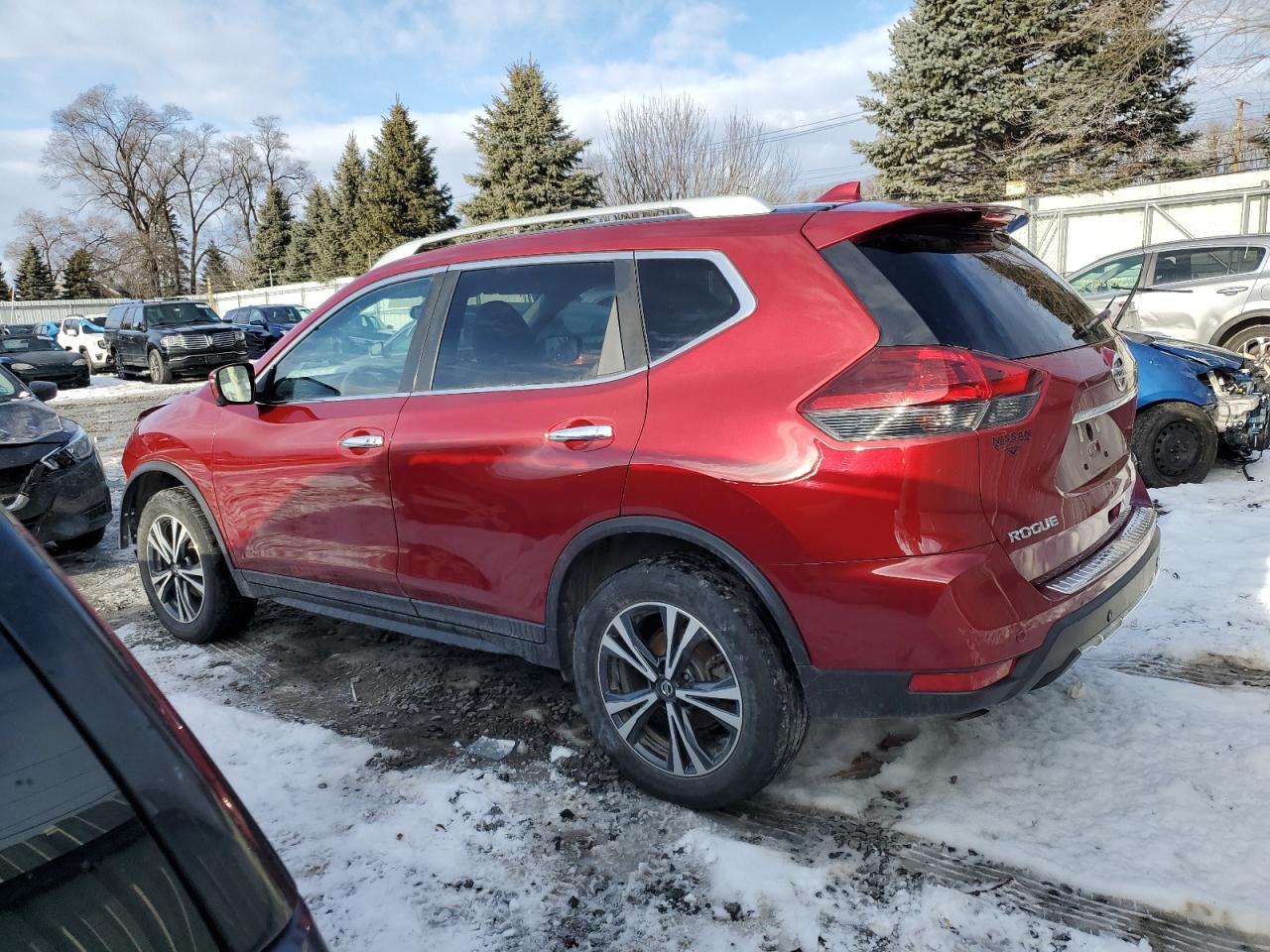 2020 Nissan Rogue - Image 2