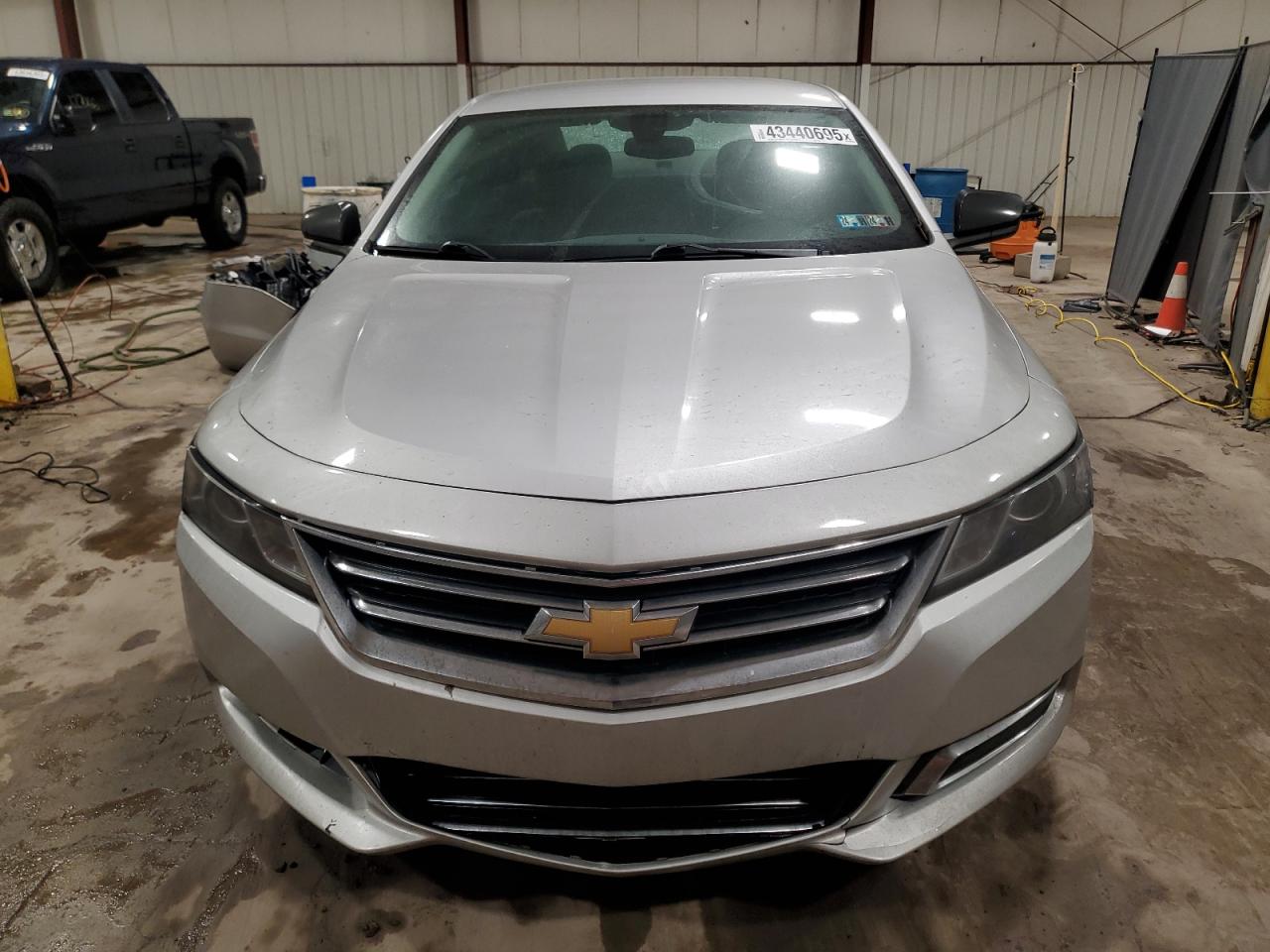 2015 Chevrolet Impala - Image 5