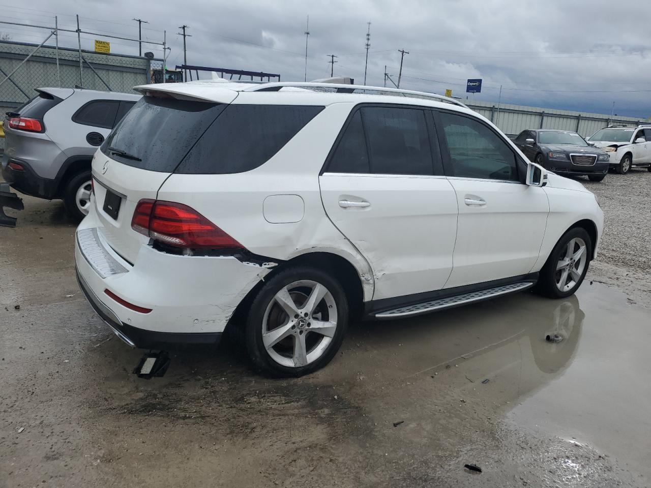 2018 Mercedes-Benz GLE - Image 3