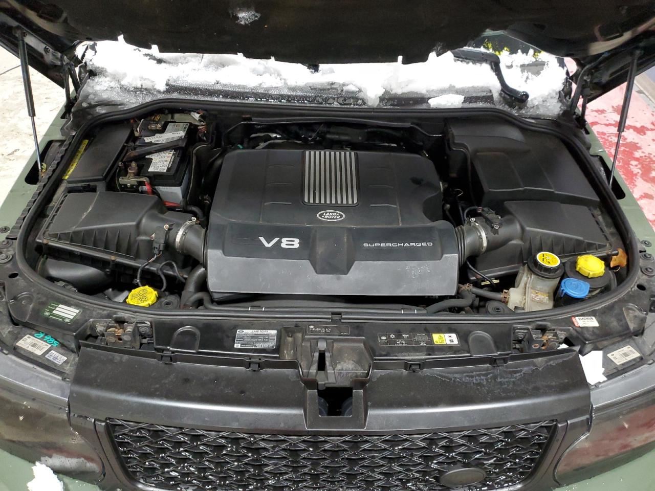 2011 Land Rover Range Rover - Image 12