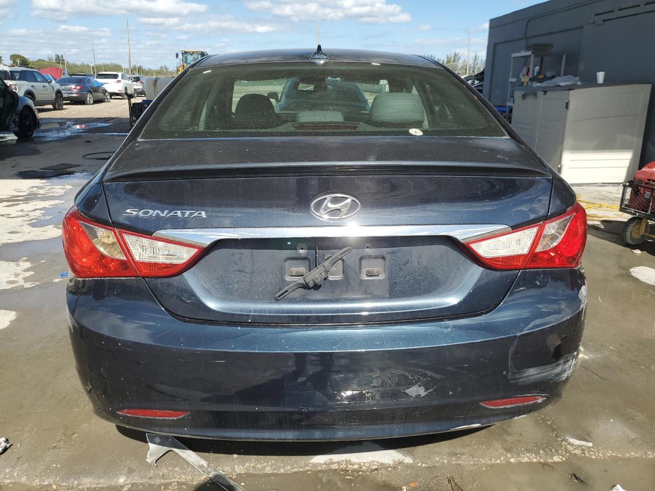 2012 Hyundai Sonata - Image 6