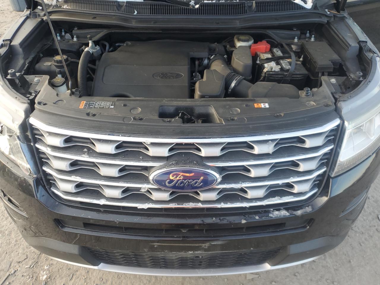 2016 Ford Explorer - Image 12