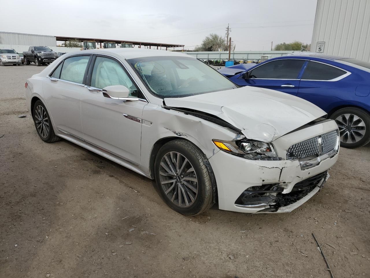 2020 Lincoln Continental - Image 4