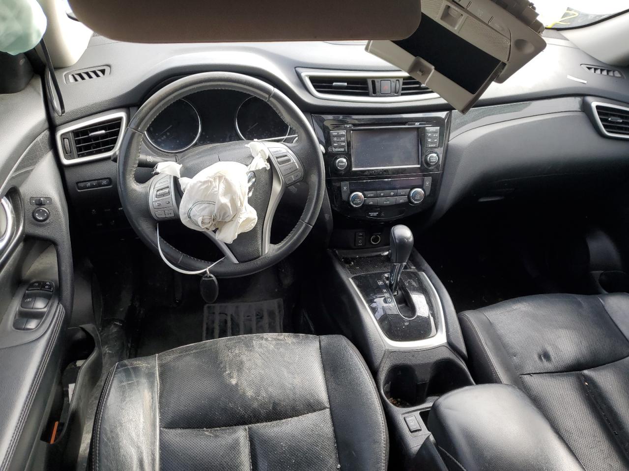 2015 Nissan Rogue - Image 8