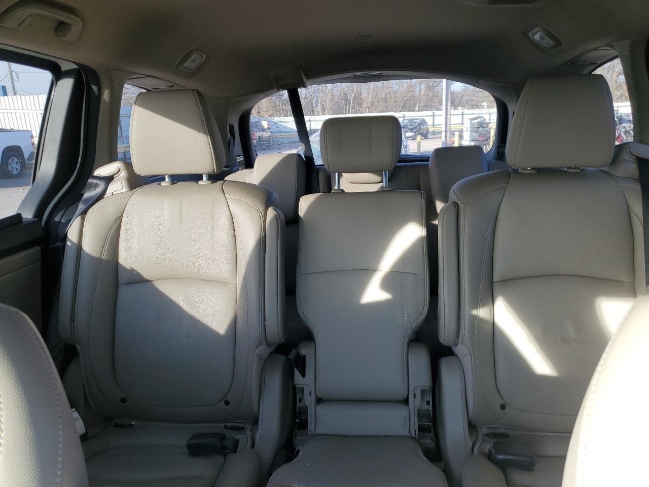 2019 Honda Odyssey - Image 10