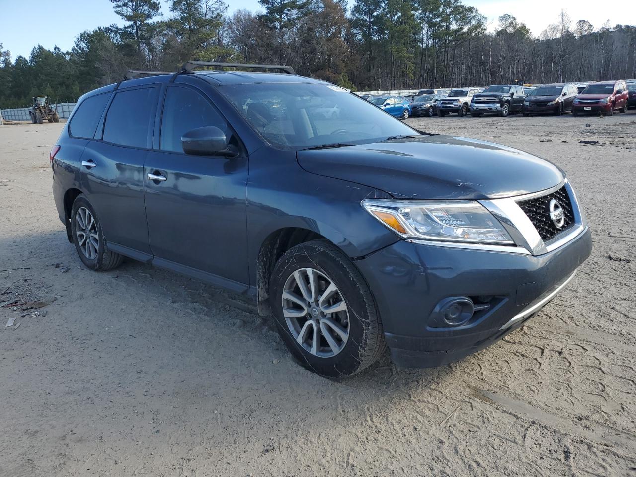 2014 Nissan Pathfinder - Image 4