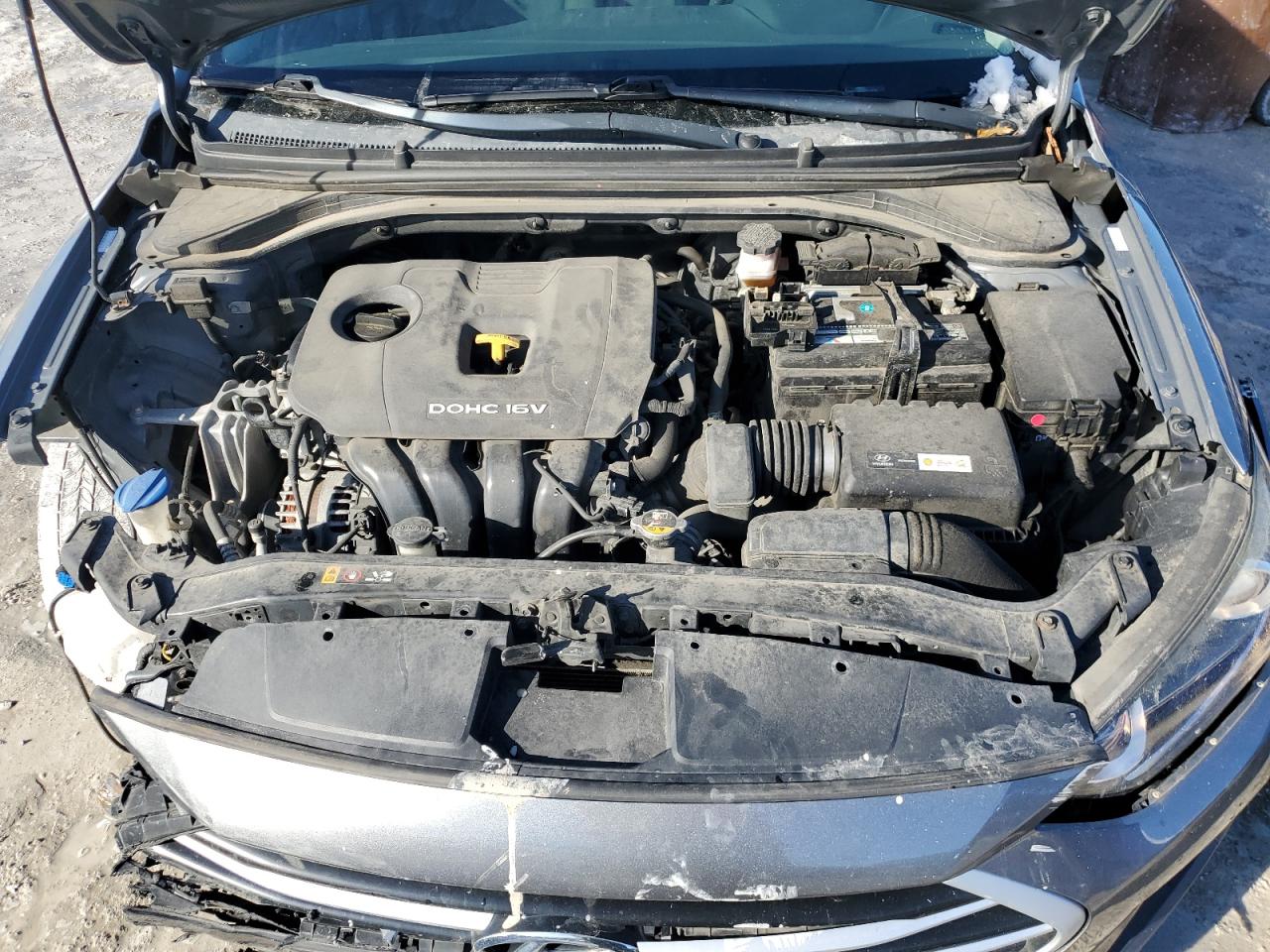 2017 Hyundai Elantra - Image 11