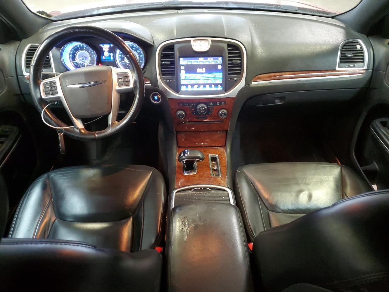 2013 Chrysler 300 - Image 8