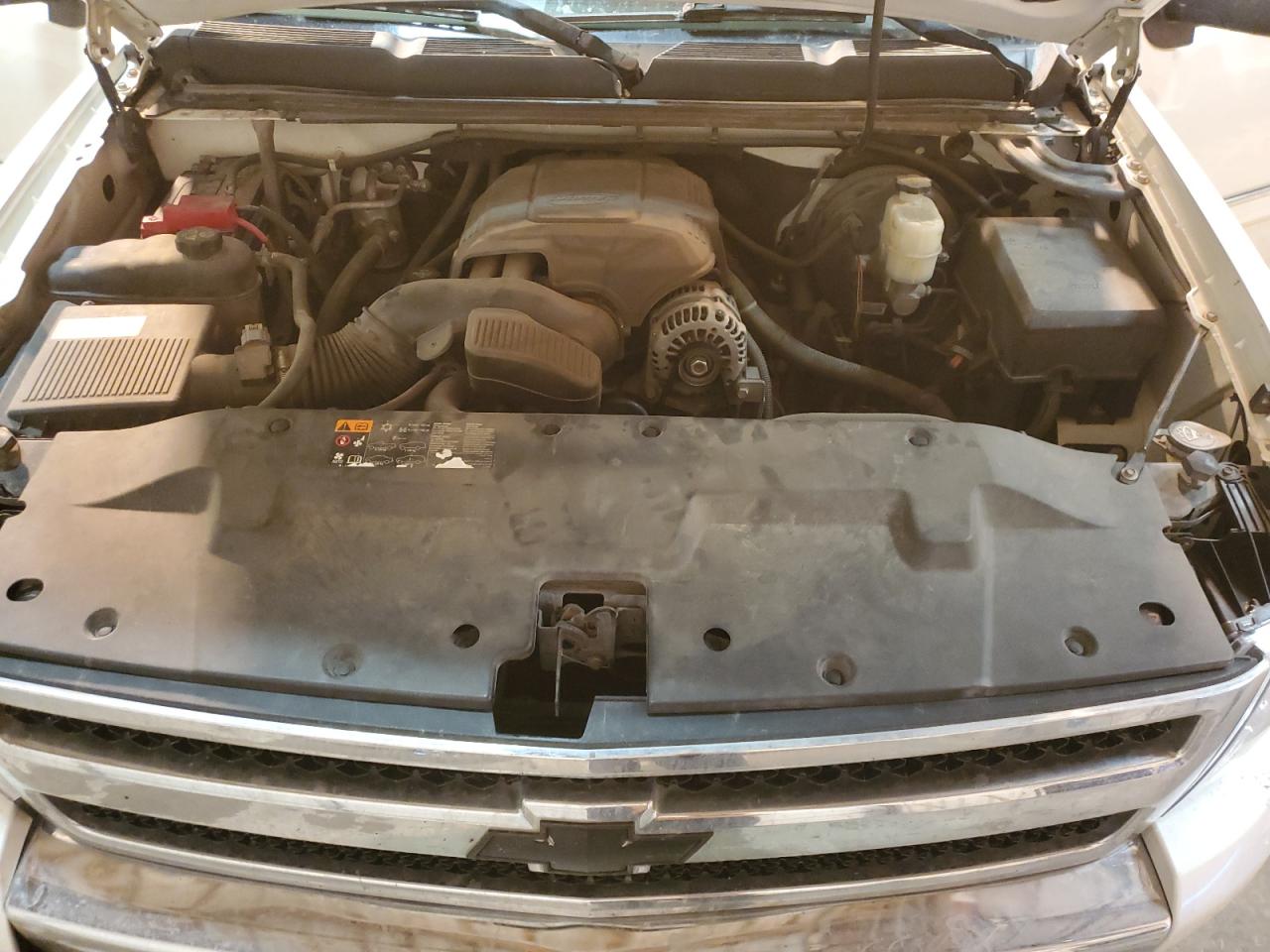 2011 Chevrolet Silverado - Image 13