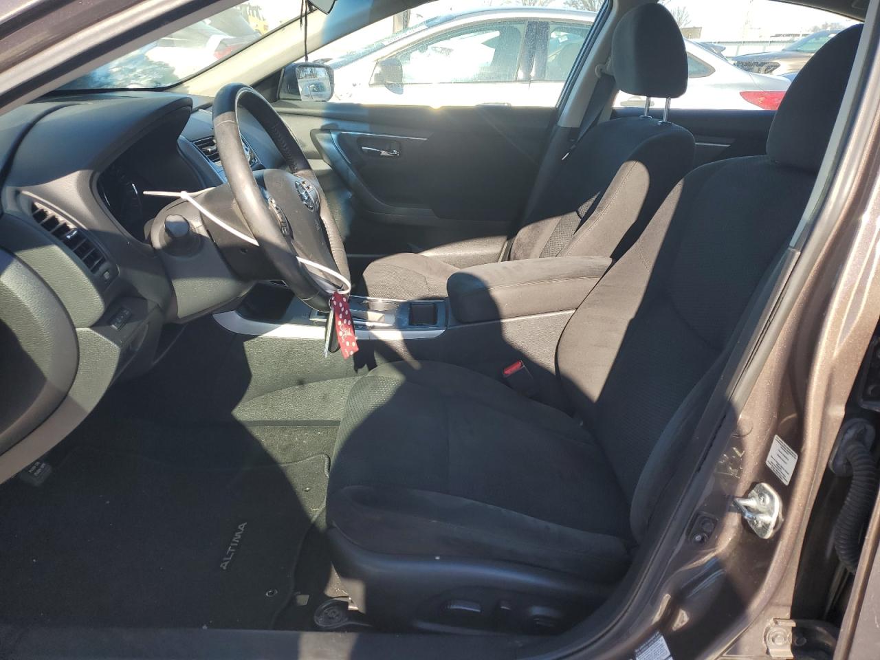 2015 Nissan Altima - Image 7