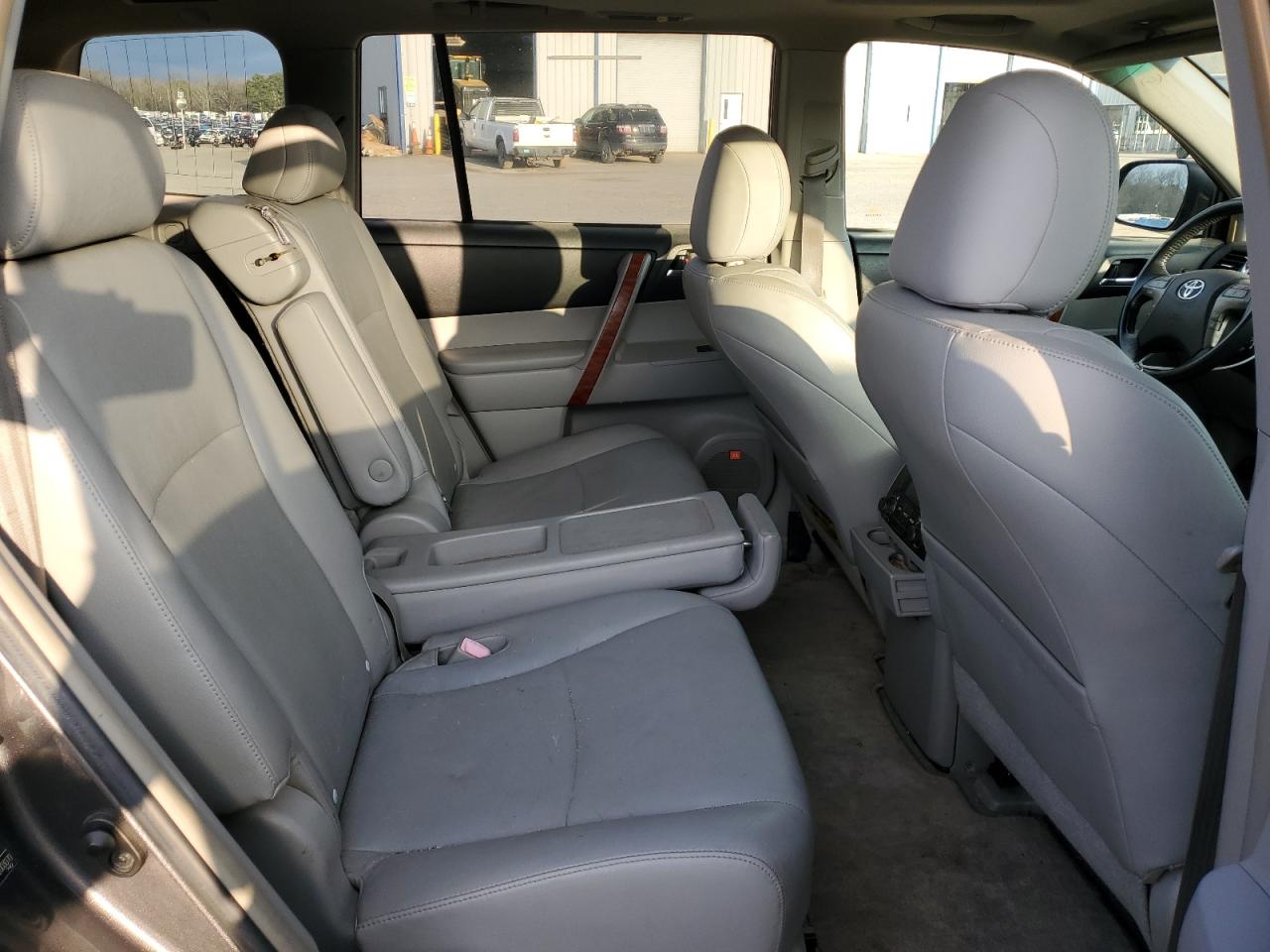 2008 Toyota Highlander - Image 11