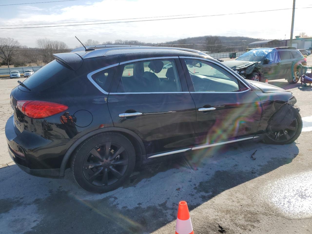 2016 Infiniti QX50 - Image 3