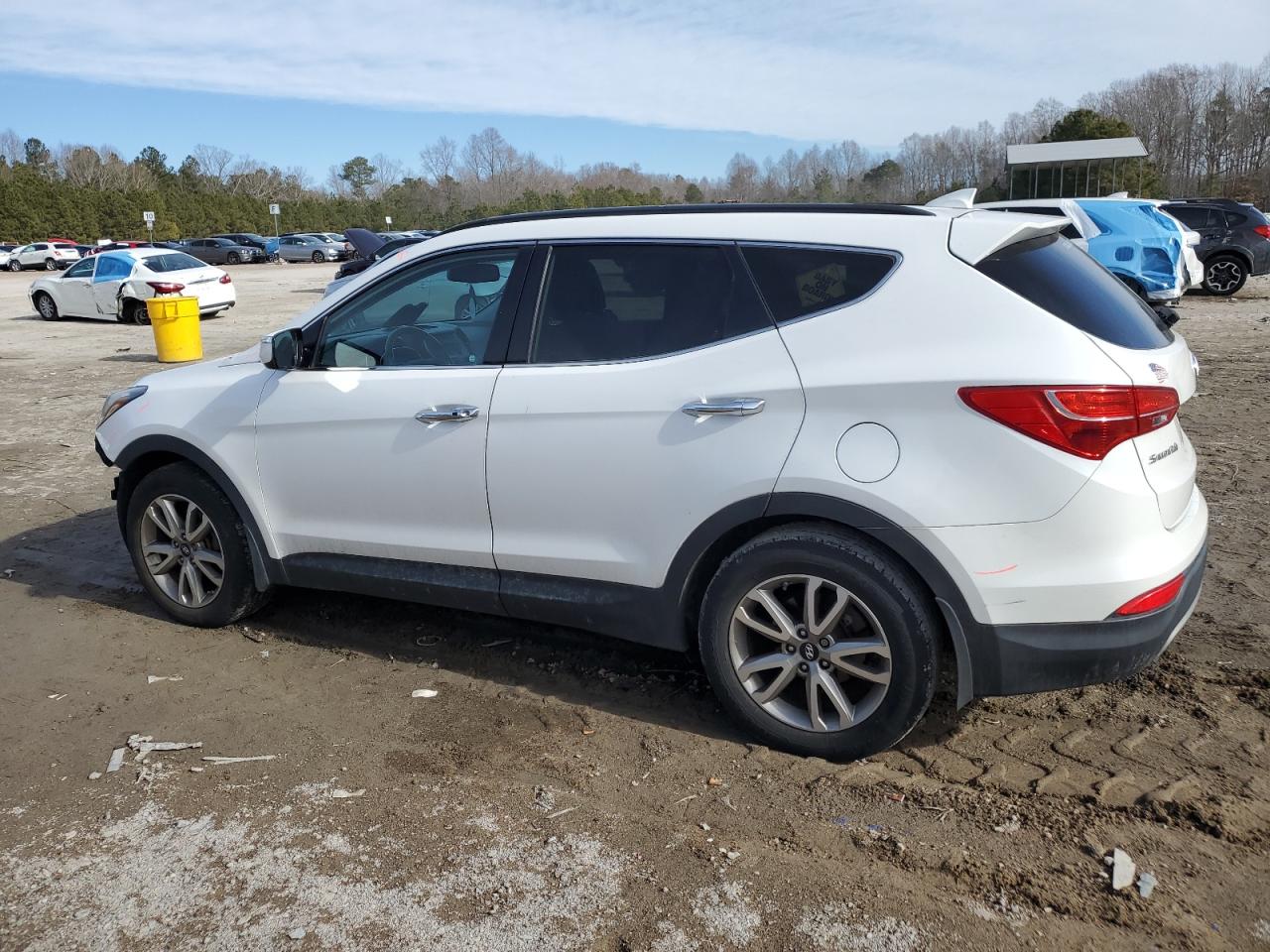 2015 Hyundai Santa Fe - Image 2