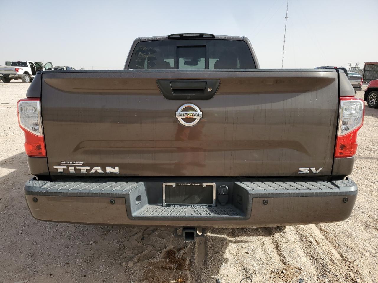 2018 Nissan Titan - Image 6