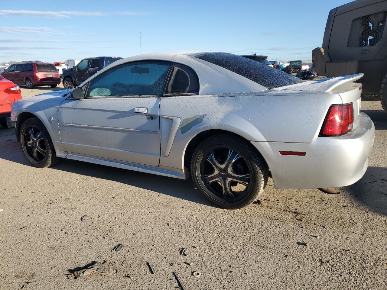 2000 Ford Mustang - Image 2