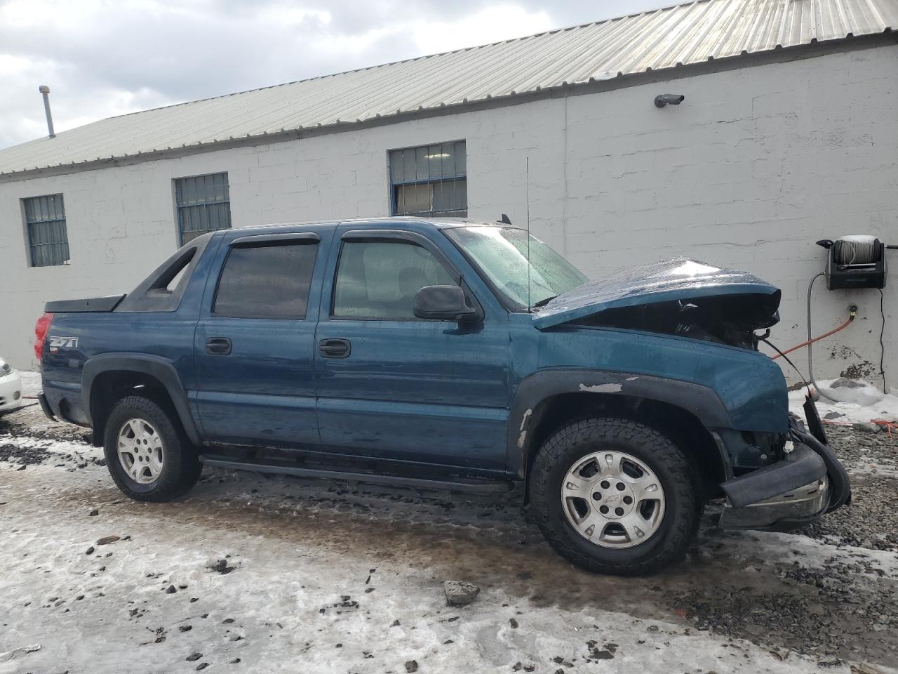 2006 Chevrolet Avalanche - Image 4