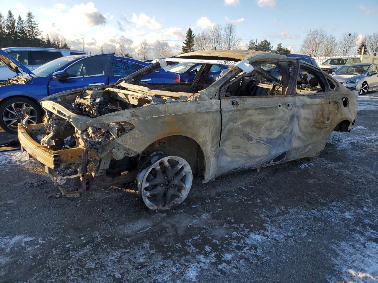 2016 Ford Fusion Se للبيع في Bowmanville، ON - Burn