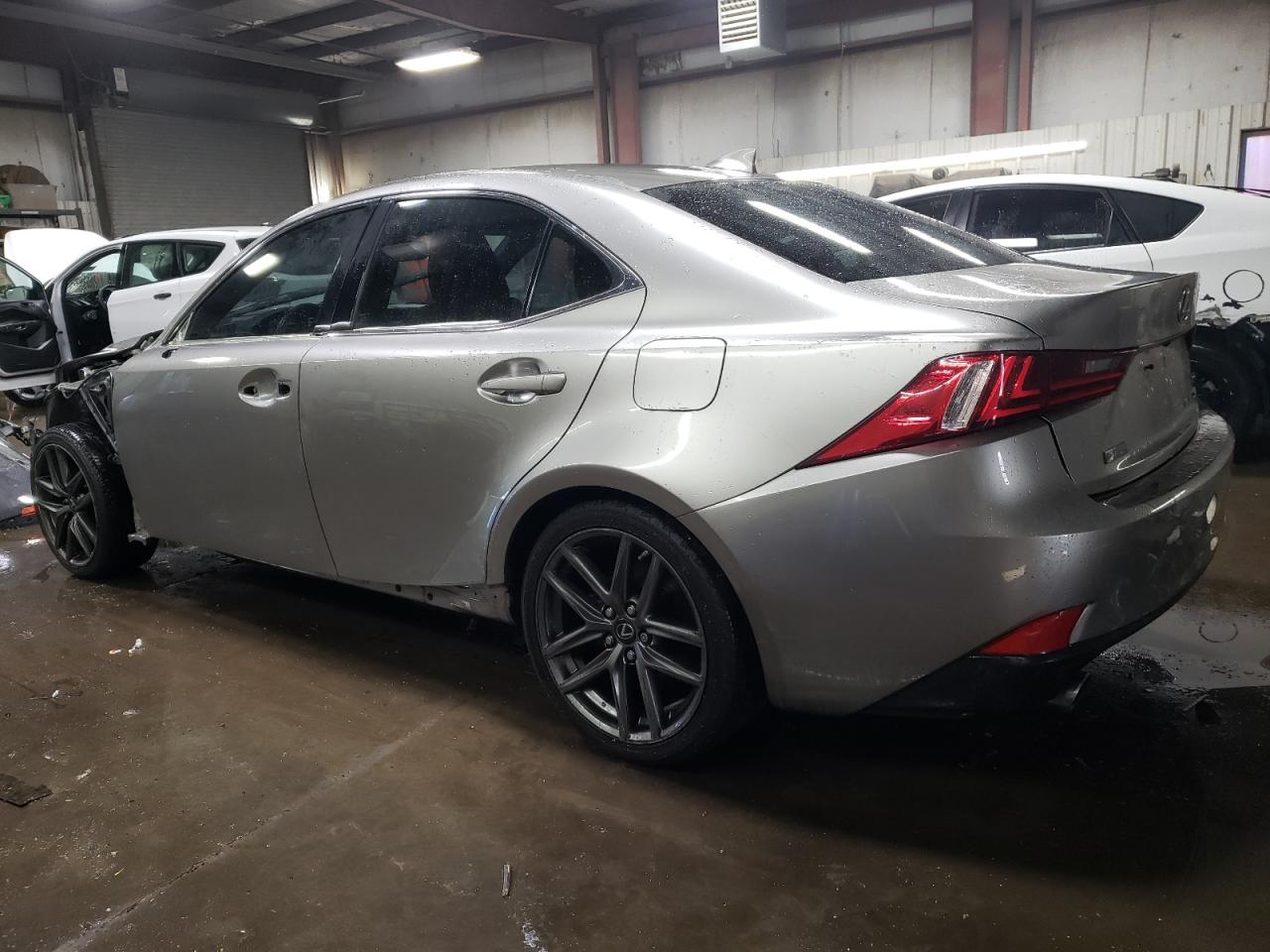 2015 Lexus IS - Image 2