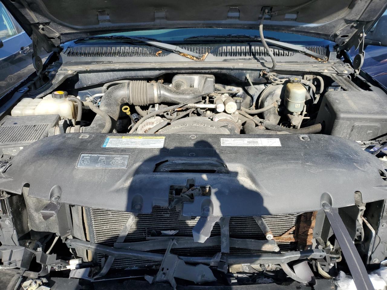 2000 Chevrolet Silverado - Image 11