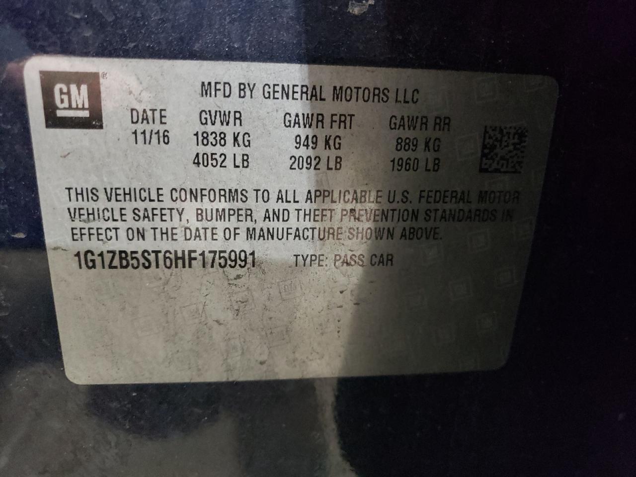 2017 Chevrolet Malibu - Image 12