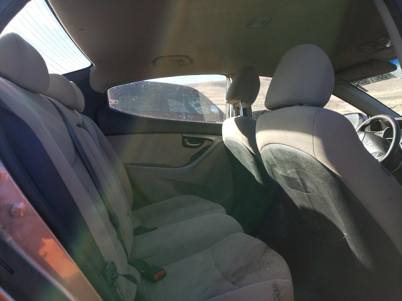 2014 Hyundai Elantra - Image 10